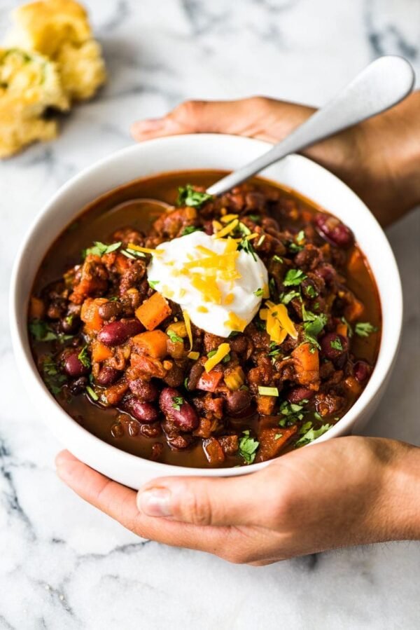 Spice Garden: 70+ Fiery Vegetarian Recipes from Around the World - Image 2